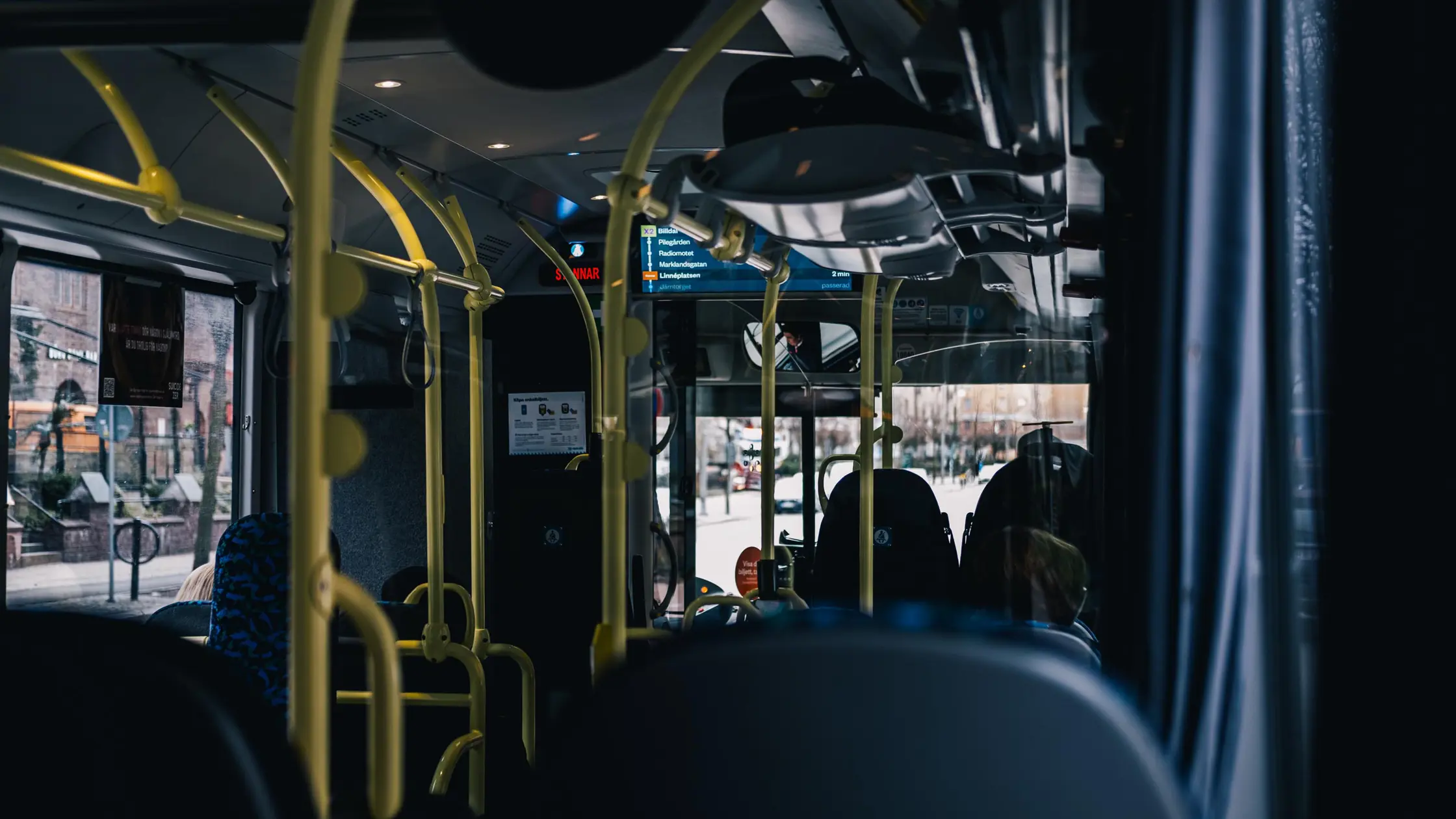 Insidan av en buss